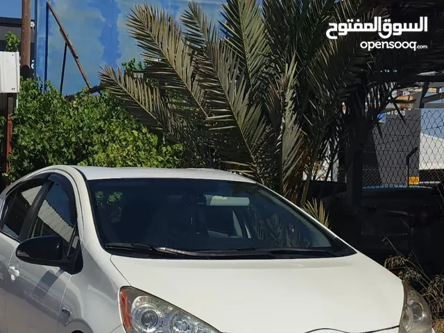 Used Toyota Prius in Zarqa