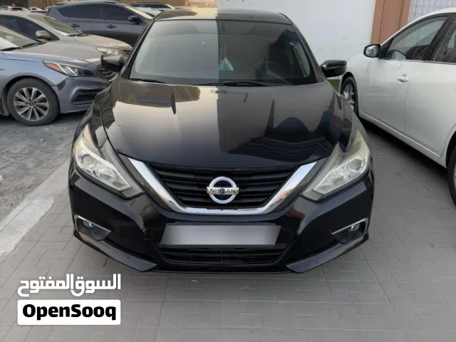 Nissan Altima 2016 clean condition, light using no accidents or damage in UAE