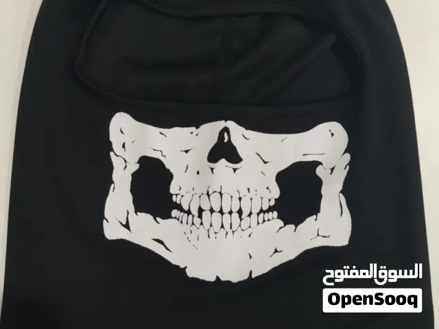 قناع الجمجمه الرجالي مقاس xl مستعمل و بحاله ممتازه