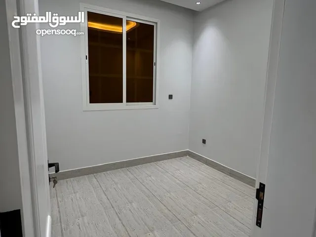 108 m2 3 Bedrooms Apartments for Rent in Al Riyadh Al Malqa