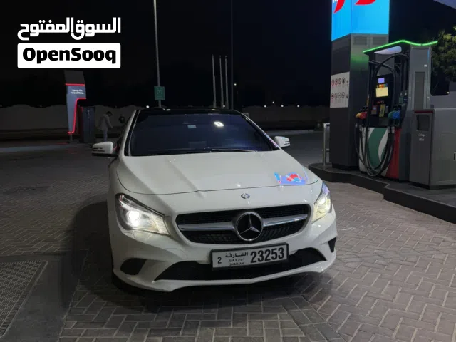 2016 مرسيدس بنز الفئة-CLA CLA 200