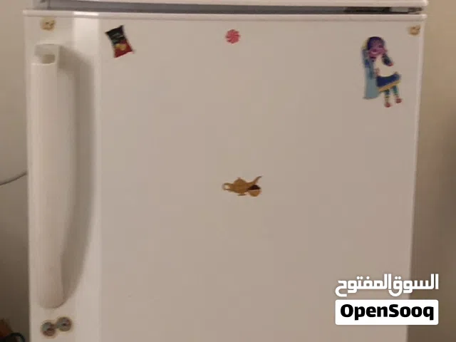 ثلاجه للبيع لدواعي السفر