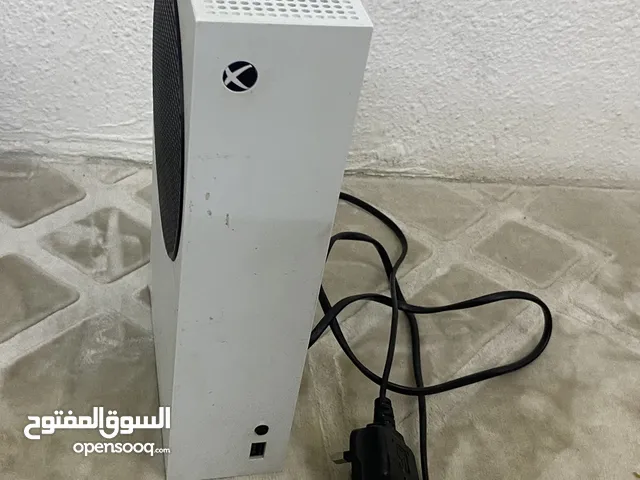اكس بوكس s وا يدين وا شاشه وا بطاريتين تنشحن