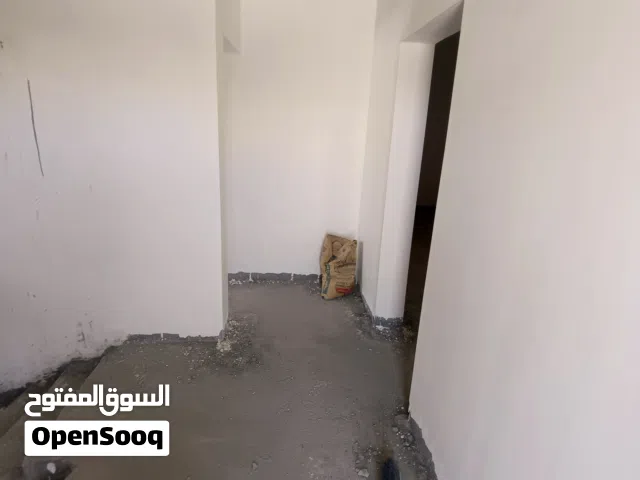 285 m2 4 Bedrooms Townhouse for Sale in Basra Zubayr