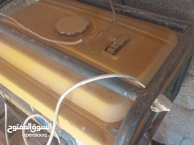 عندي مولد 3 كيلو مستعمل شغال في انارة حوش كامله لي فتره مولعش يبي توليع للبيع الرقم هاتف