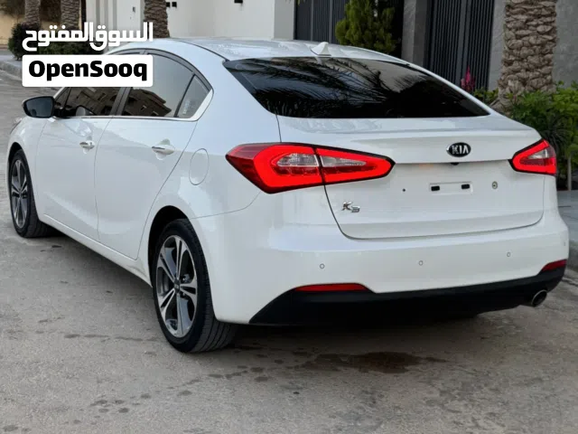 2014 كيا فورتي LX