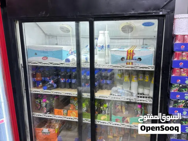 ثلاجة عرض