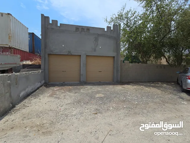 للايجار مستودع (استور) في جنوسان