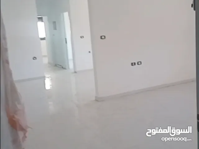 شقه للببع الطيره السعر 130 الف دولار دفعه 40والباقبي تقسيط