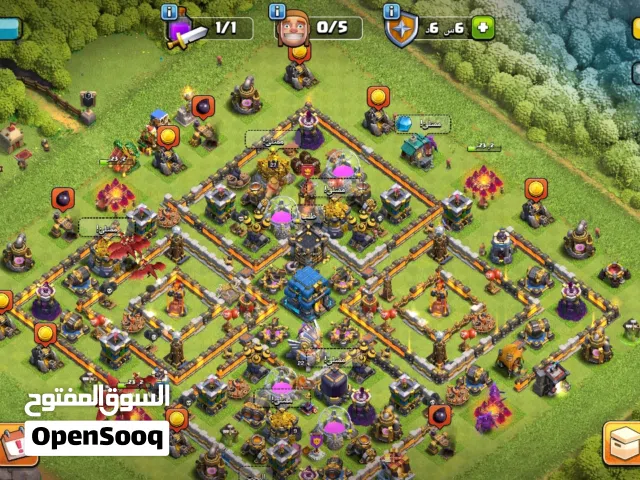 كلاش اوف كلانس تاون 13 شي قليل وتتمكس يعني شبه مكس  5 عمال جميع المدافع مكسه