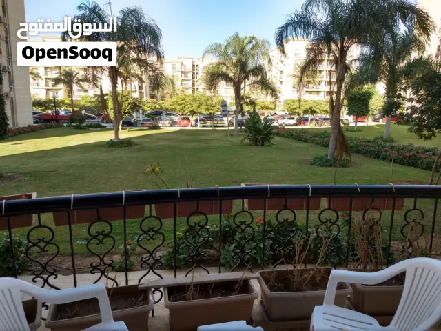 فرصة لمدة أسبوع بسعر مخفض من 7.250 مليون  للسفر بموقع متميز بالرحاب2 وفيو رائع على حديقة كبيرة وشارع