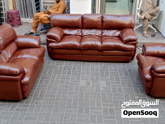 SOFA LEATHER 6 SEATER