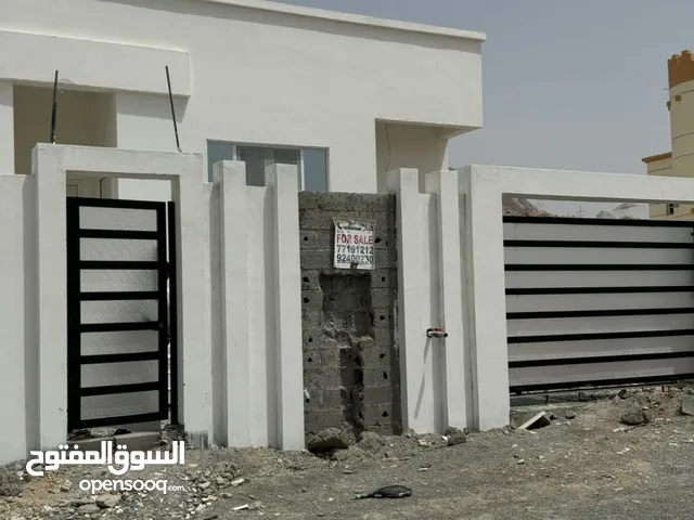 200 m2 3 Bedrooms Townhouse for Sale in Muscat Amerat