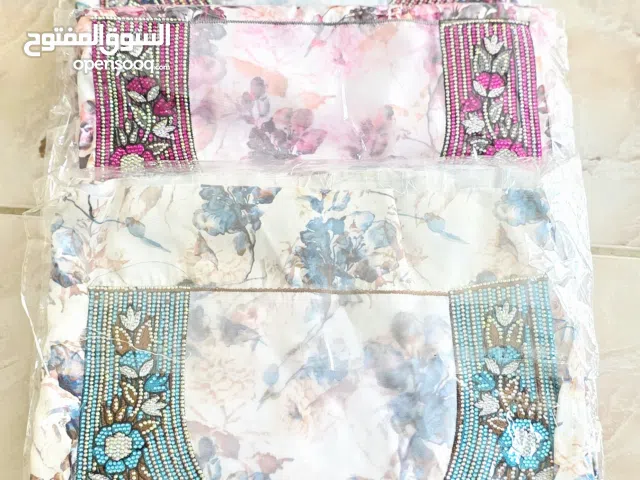 Brand New  Conditio  Almost no  noticeable  problems or  flaws  Usage  Others  Still in origi