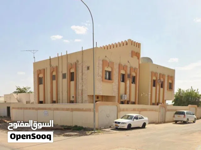 بناية سكنية للبيع (فرصة استثمارية ممتازة بدخل قائم)