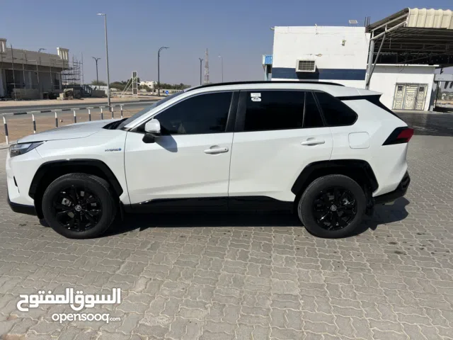 Used Toyota RAV 4 in Sharjah