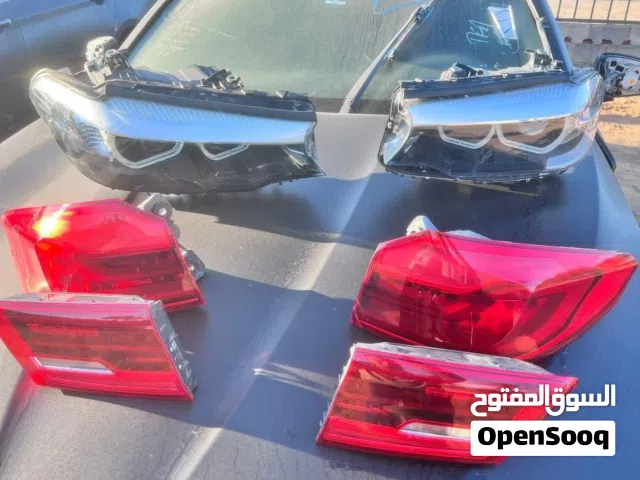 فنارات BMW G30 2018