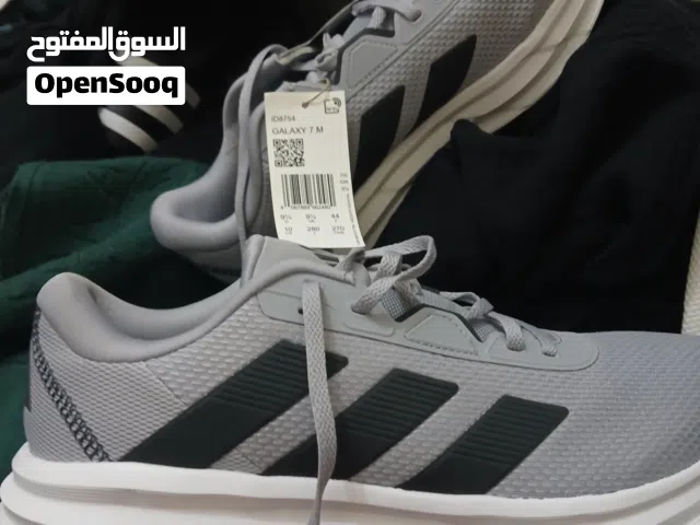 Adidas shoes for sale new  كوتشي اديداس جديد اللون الرمادي