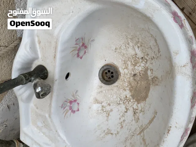 مغسله 25 نظيفه ومابيها شي