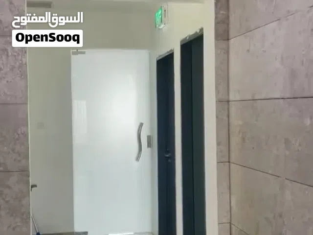 مكاتب تجاريه للايجار بحولى مساحات مختلفة تصلح لكافة الانشطه