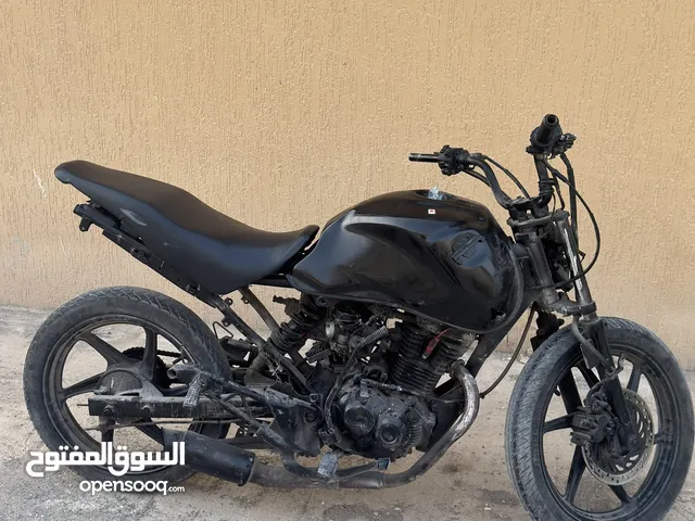 الدراجه مب ناقصنها شي و تعال افحصها او إذا تبا تبدل ب باجاج 180