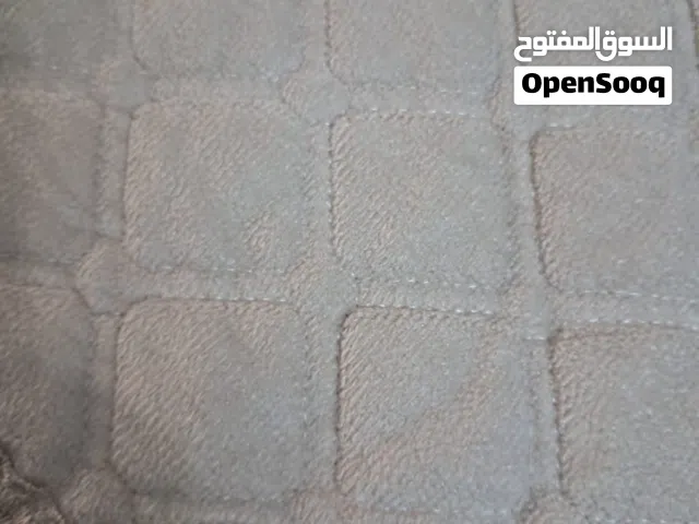 كفر كنب 7 مقاعد الكفر للمقعد فقط لون بيج آستعمال أيام فقط شبه جديد