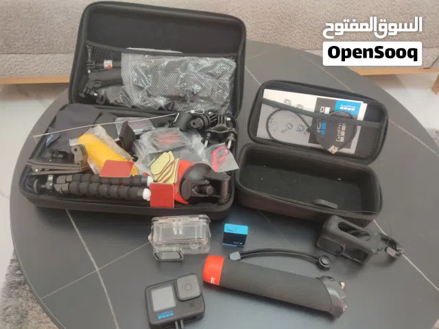 كاميرا GoPro Hero 10 Black مستعملة للبيع – مع أكثر من 100 إكسسوار!