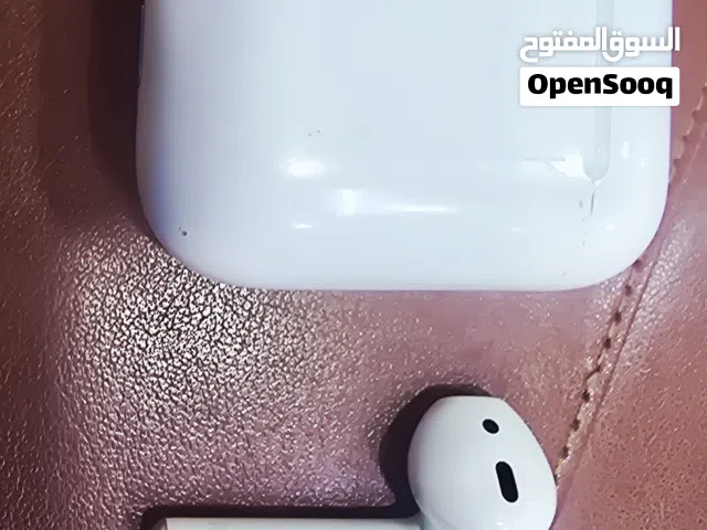 مطلوب  سماعه ايربود 2   التك الايمن