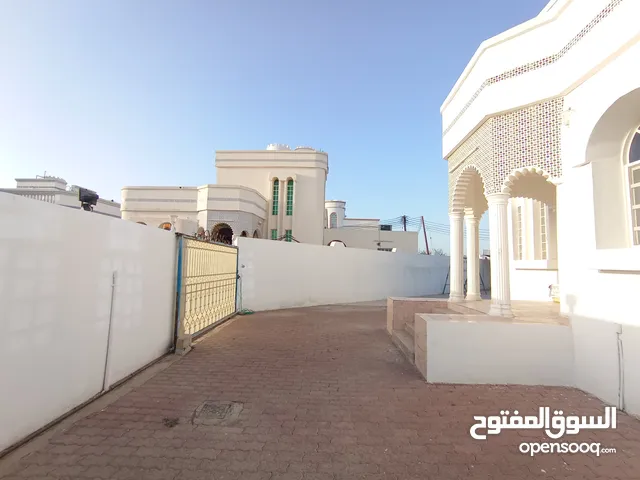 200 m2 3 Bedrooms Villa for Rent in Muscat Al Maabilah