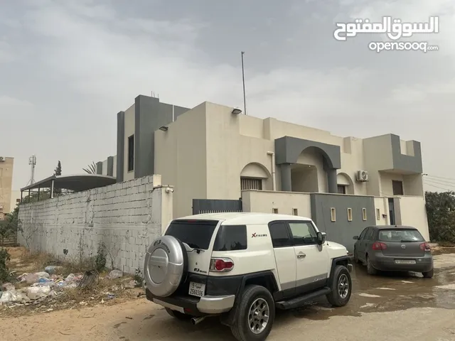280 m2 More than 6 bedrooms Villa for Sale in Tripoli Al-Karuba