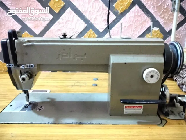مكينة خياطة