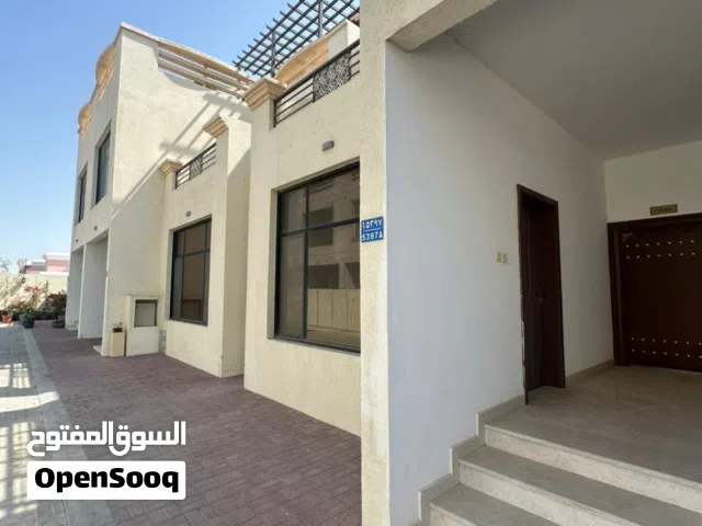 400 m2 5 Bedrooms Villa for Rent in Muscat Al Khoud