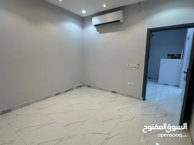 150 m2 2 Bedrooms Apartments for Rent in Al Riyadh King Faisal
