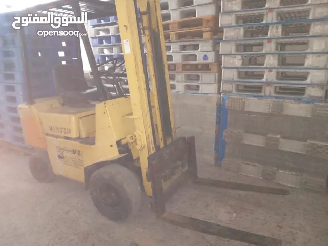 2005 Forklift Lift Equipment in Tripoli