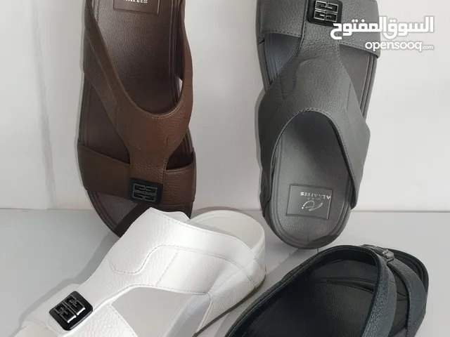 45 Casual Shoes in Al Sharqiya