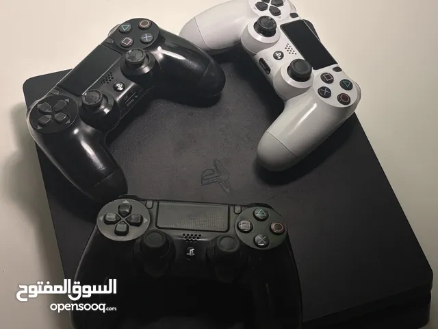 PS4 بسعر مناسب ومحتوى كامل