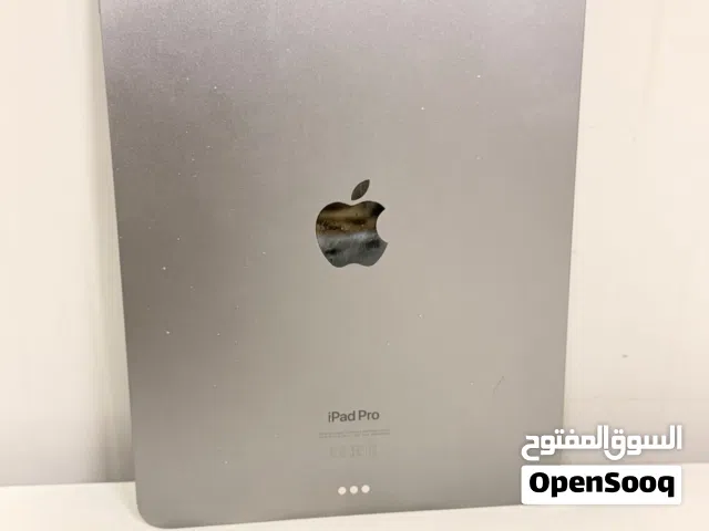 Apple iPad pro 4 128 GB in Al Dakhiliya