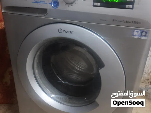 غسالة انديست 8كيلو  ما شاء الله عنها شغاله ذهب بس الها صوت بدها بيليا ايطاليه نخب