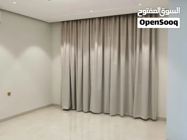4 Curtains not used reduced to100 OMR