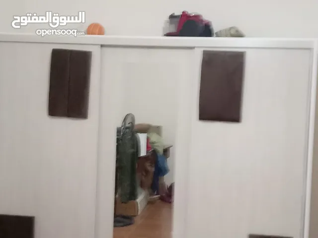 غرفة نوم تركي لامنيت للبيع استعمال اقل من شهر