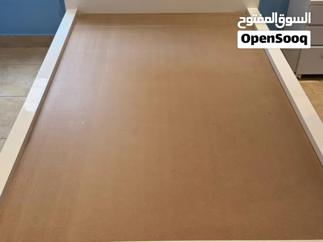 سرير مستعمل فرد و نص one bed