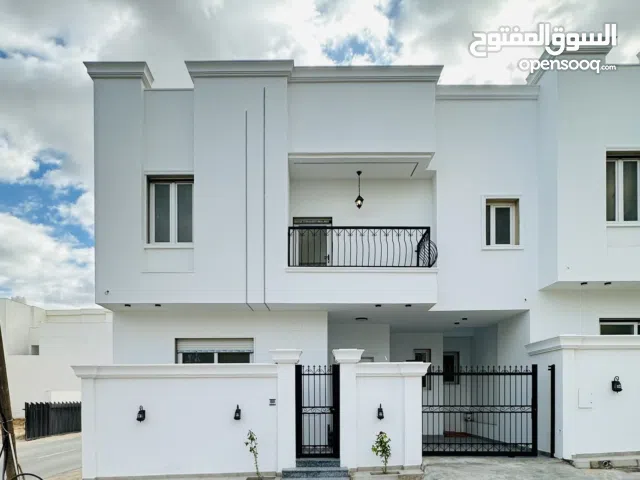 350 m2 5 Bedrooms Villa for Sale in Tripoli Al-Serraj