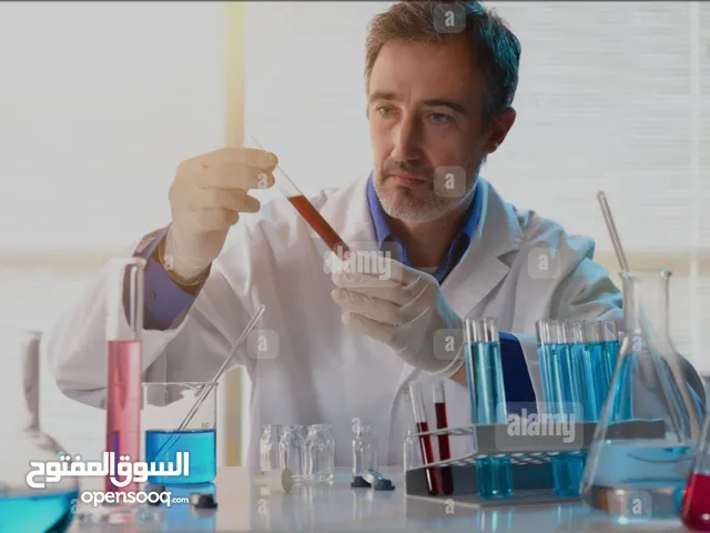 خبير تدريس مواد العلوم والفيزياء والكيمياء