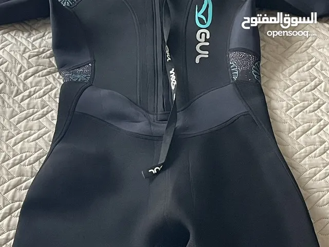 ملابس غوص من GUL جديد بحجم small