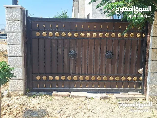 نشتري جميع انواع الشبابيك والأبواب والخرده