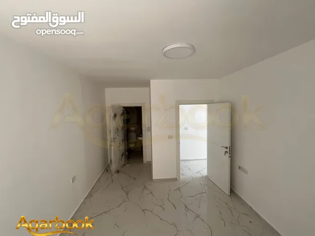 شقة غير مفروشة للايجار
