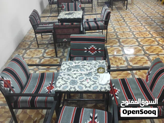 16كرسي و4ميوزه للبيع سعر الأربع كراسي وميز