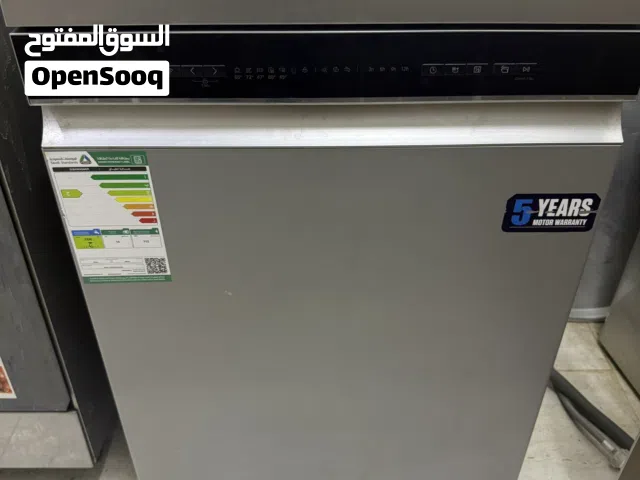 غسالة أطباق ماركة ميديا 14 مكان 3 رف 10 برامج واي فاي باقي 4 سنوات ضمان