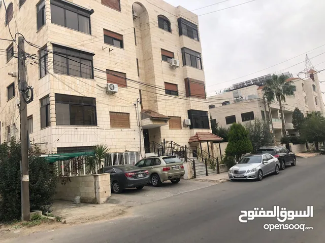 229 m2 4 Bedrooms Apartments for Sale in Amman Al Rawnaq