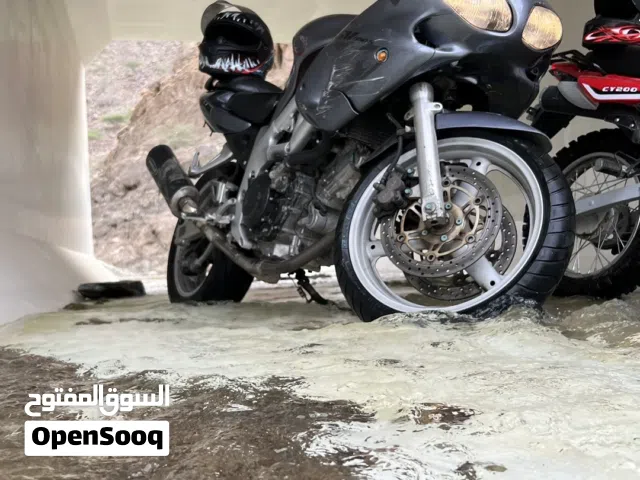 2002 سوزوكي SV650